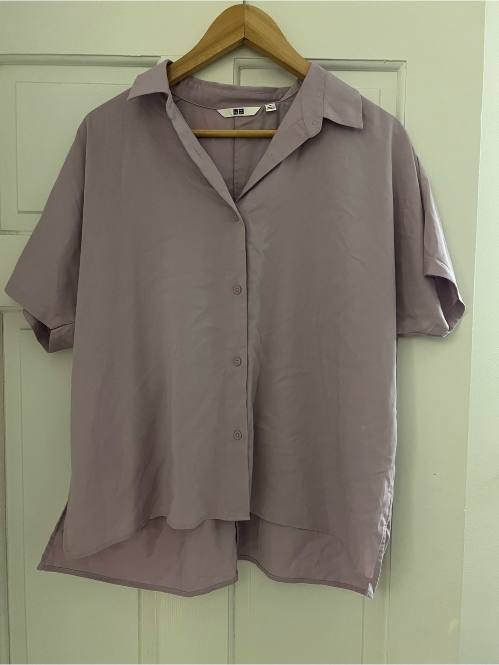 Light Lavender Short-Sleeve Button-Up Shirt